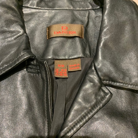 Women’s Danier leather jacket, size M - black - Picture 6 of 7